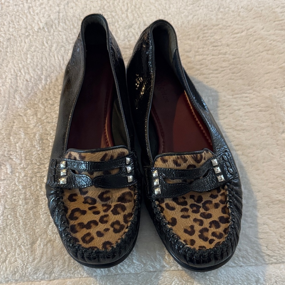 NWOT Brighton Mohawk Black Patent Leather Loafers w/ Calf Hair & Silver Studs